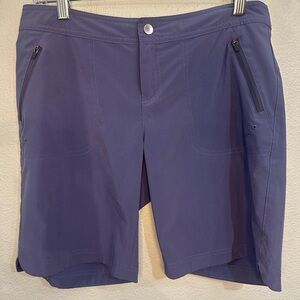 Women’s blue short